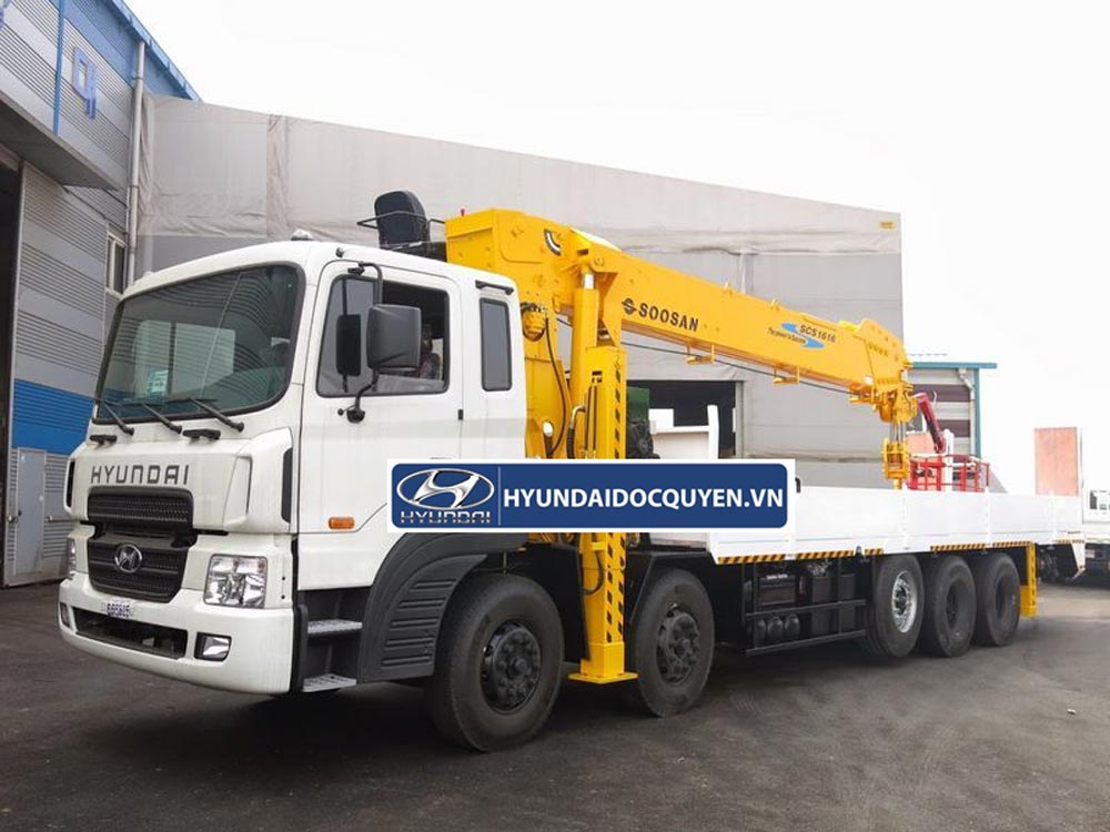 XE NÂNG ĐẦU CHỞ MÁY CHUYÊN DÙNG HYUNDAI HD320 GẮN CẨU SOOSAN 10 TẤN